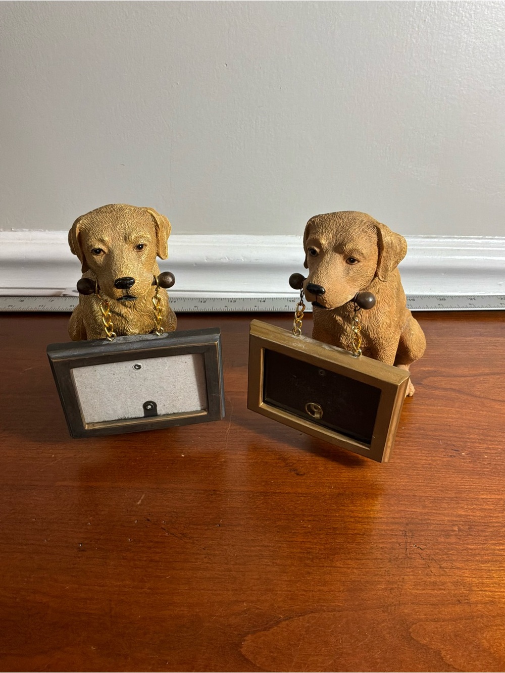 Vintage Brown Resin Labrador Dog Photo Holders with Gold Chains